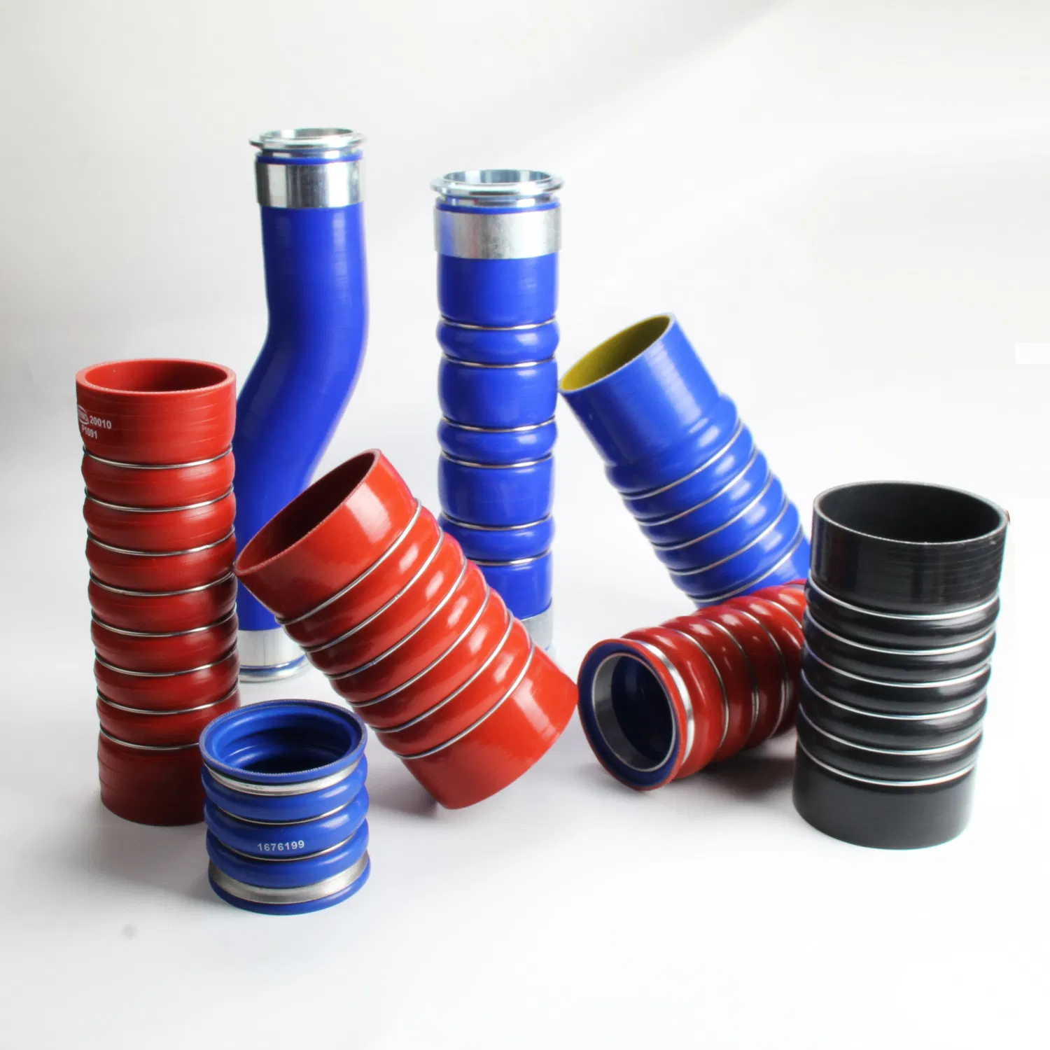 Customized Universal Flexible Black Rubber Straight Elbow Hump Silicone Hose for Volvo Man Truck